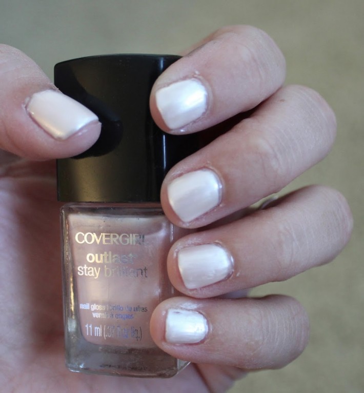 covergirl-outlast-stay-brilliant-nail-polish-swatch