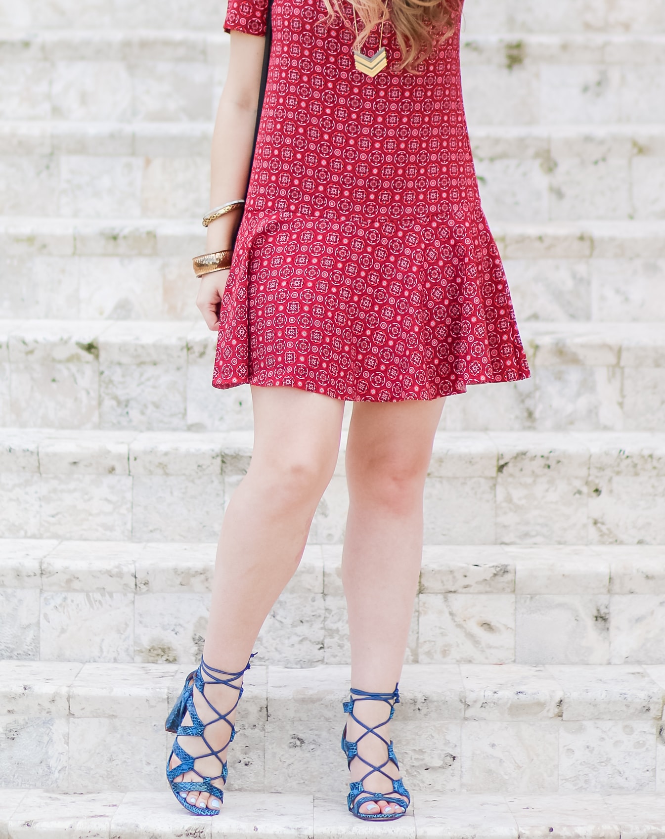 This fluttery skirt couldn't be more perfect for summer, and the shoes are EVERYTHING. I love the Banana Republic Eryn heeled sandals so much, that I ended up buying them in gold too! The lace-up detail is so chic, and they're unbelievably comfortable. 