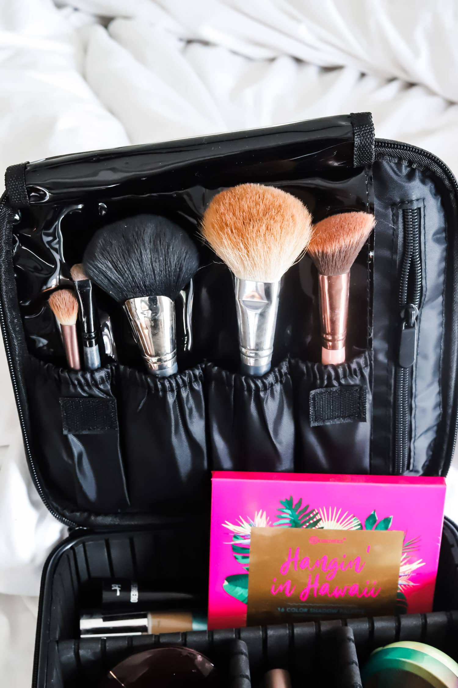 What to Buy On Amazon: the top beauty and fashion bestsellers from Amazon Prime - including the best zip-up travel beauty and makeup organizer under $20! | Orlando, Florida beauty and fashion blogger Ashley Brooke Nicholas